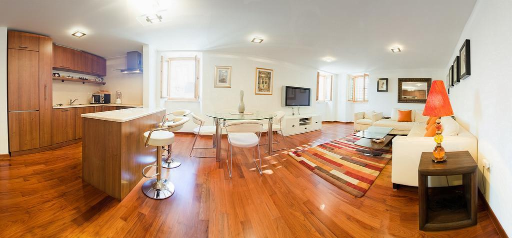 Peristil Apartment 스플리트 외부 사진